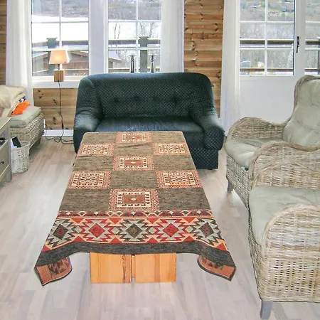 Nyaraló In Straumgjerde With Wifi Brunstad