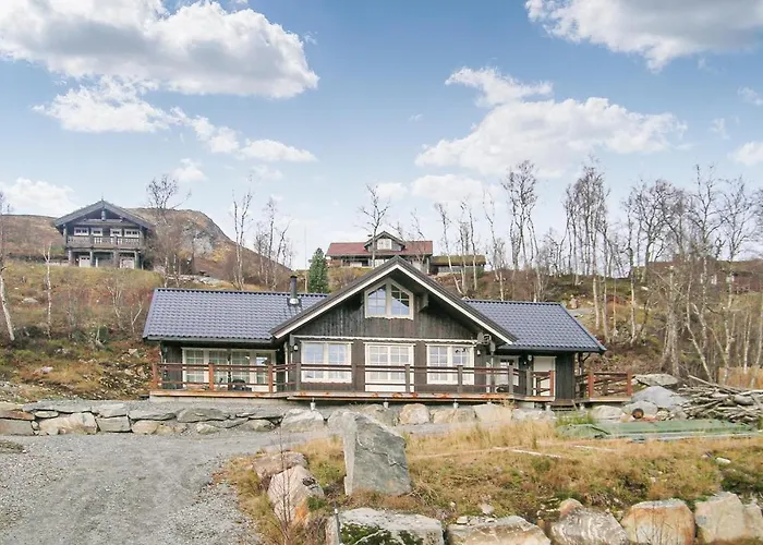 Vakantiehuis In Straumgjerde With Wifi